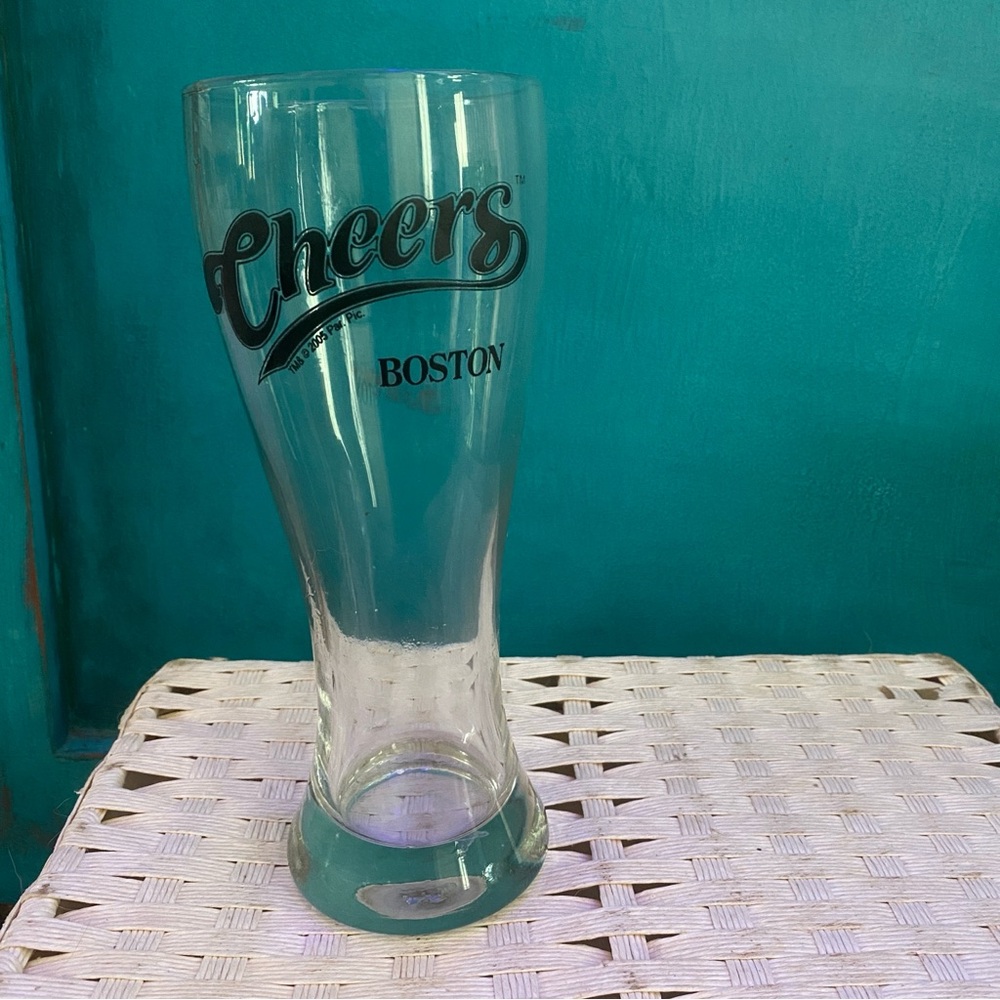 CHEERS Boston NBC Universal TV show beer glass